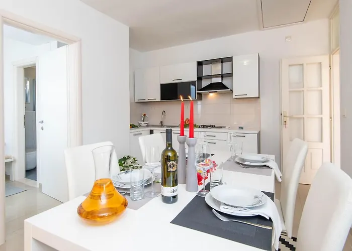 Lenka Apartament *